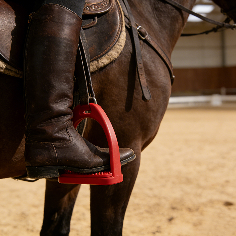 Multi-Color Plastic Equestrian - Lunge Line Horse 评论和价格